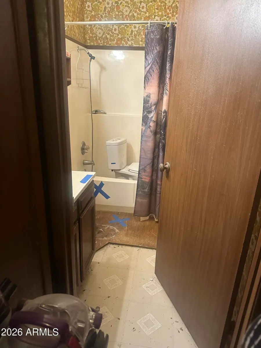 8706 E Main Street, Mesa, AZ 85207 - #3