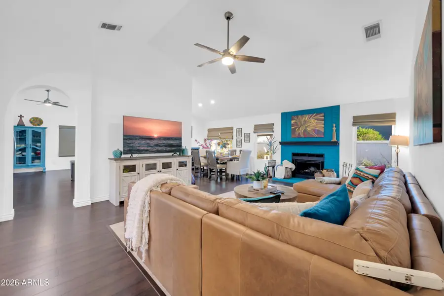 4501 E Pearce Road, Phoenix, AZ 85044 - #2