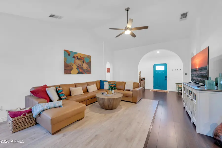 4501 E Pearce Road, Phoenix, AZ 85044 - #3