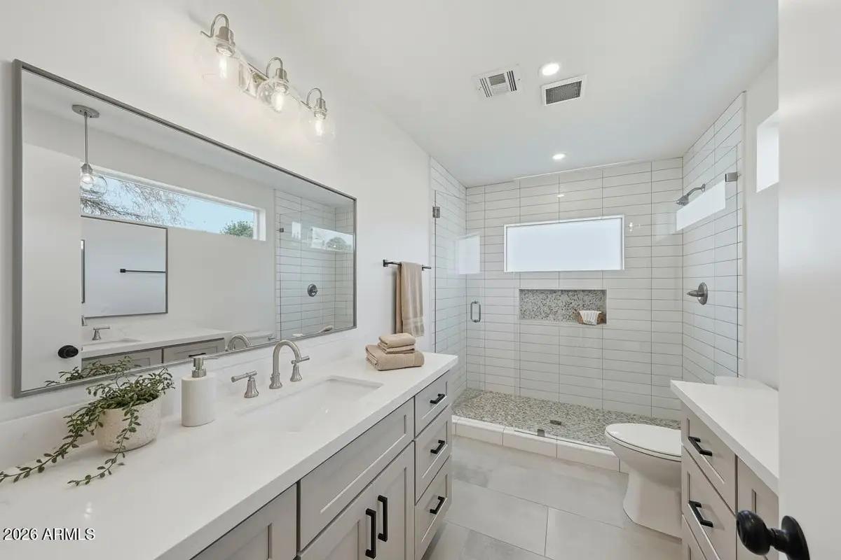 1117 E Fern Drive N, Phoenix, AZ 85014 - #1