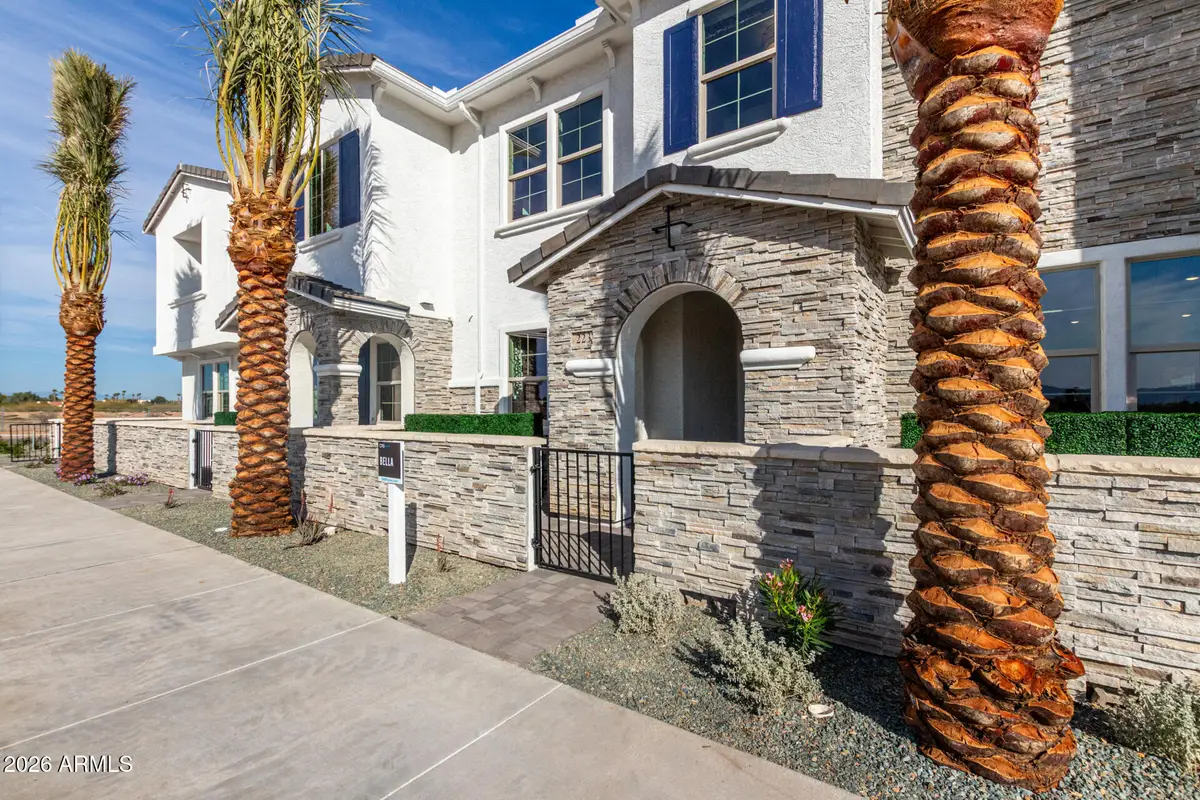 13975 W Luke Parkway, Surprise, AZ 85374 - #1