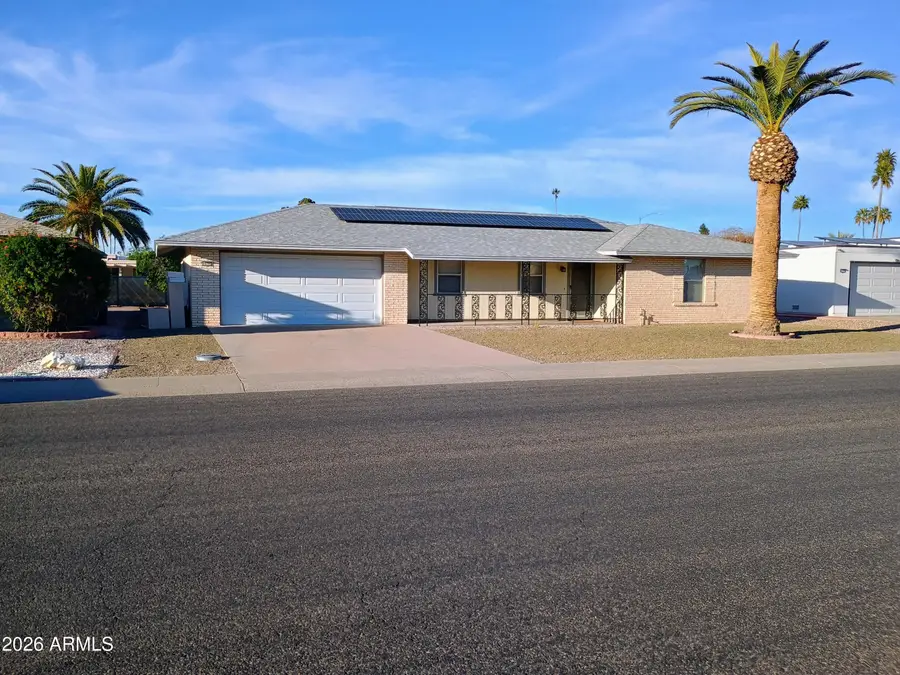 10706 W Hutton Drive, Sun City, AZ 85351 - Image #2