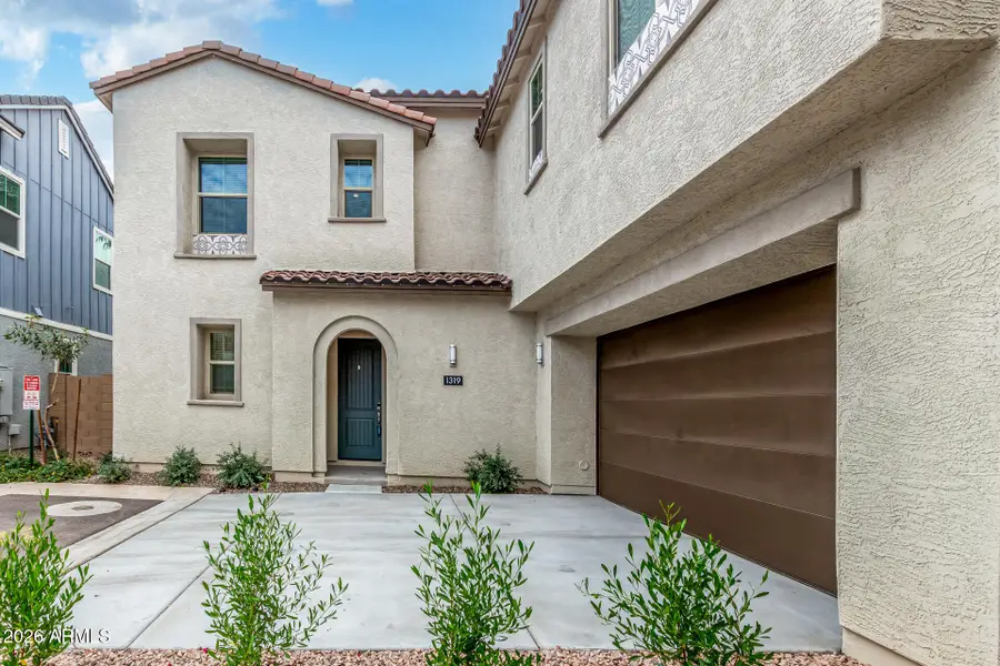 1319 W Bluejay Drive, Chandler, AZ 85286 - Image #2