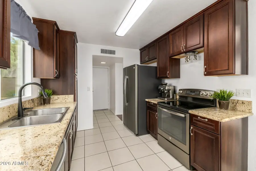 4313 E Desert Trumpet Road, Phoenix, AZ 85044 - Image #3