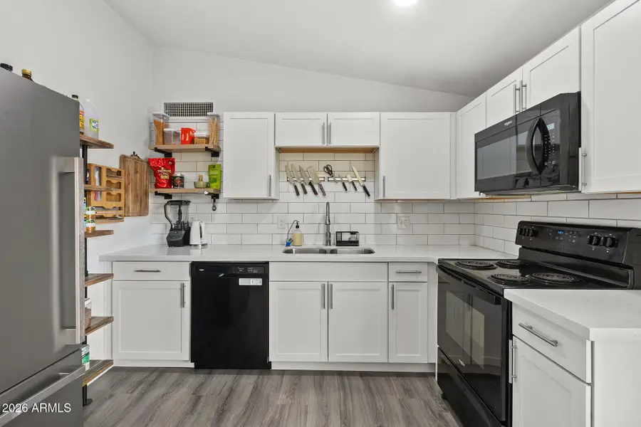 3120 N 67th Lane #28, Phoenix, AZ 85033 - Image #3