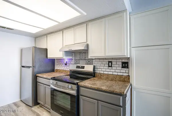 16602 N 25 Street #225, Phoenix, AZ 85032