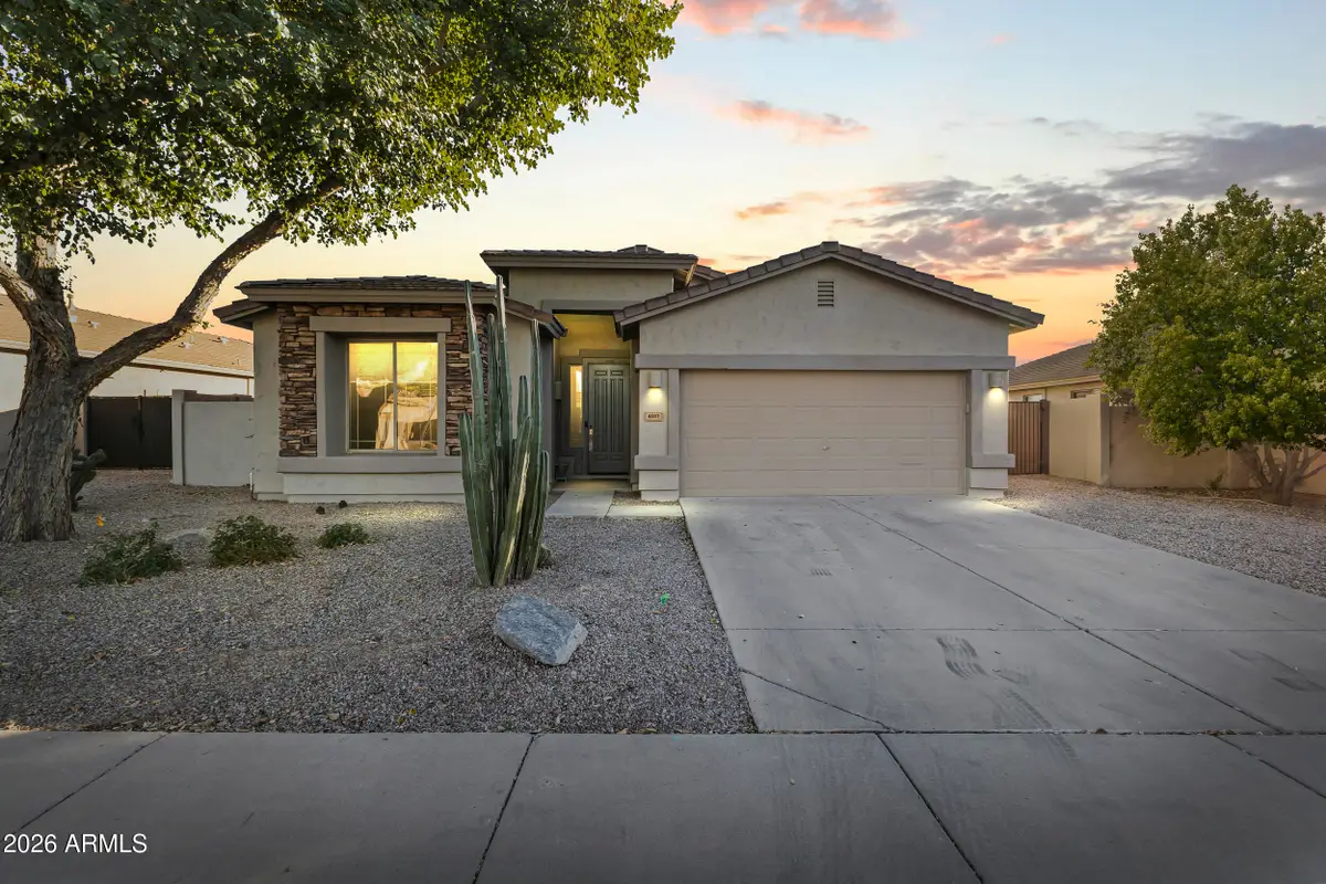 6207 W Wikieup Lane, Glendale, AZ 85308 - Image #1