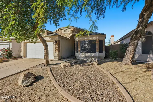 2412 E Rosemonte Drive, Phoenix, AZ 85050