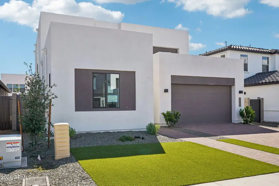 7945 W Griswold Road, Peoria, AZ 85345 - Image #2