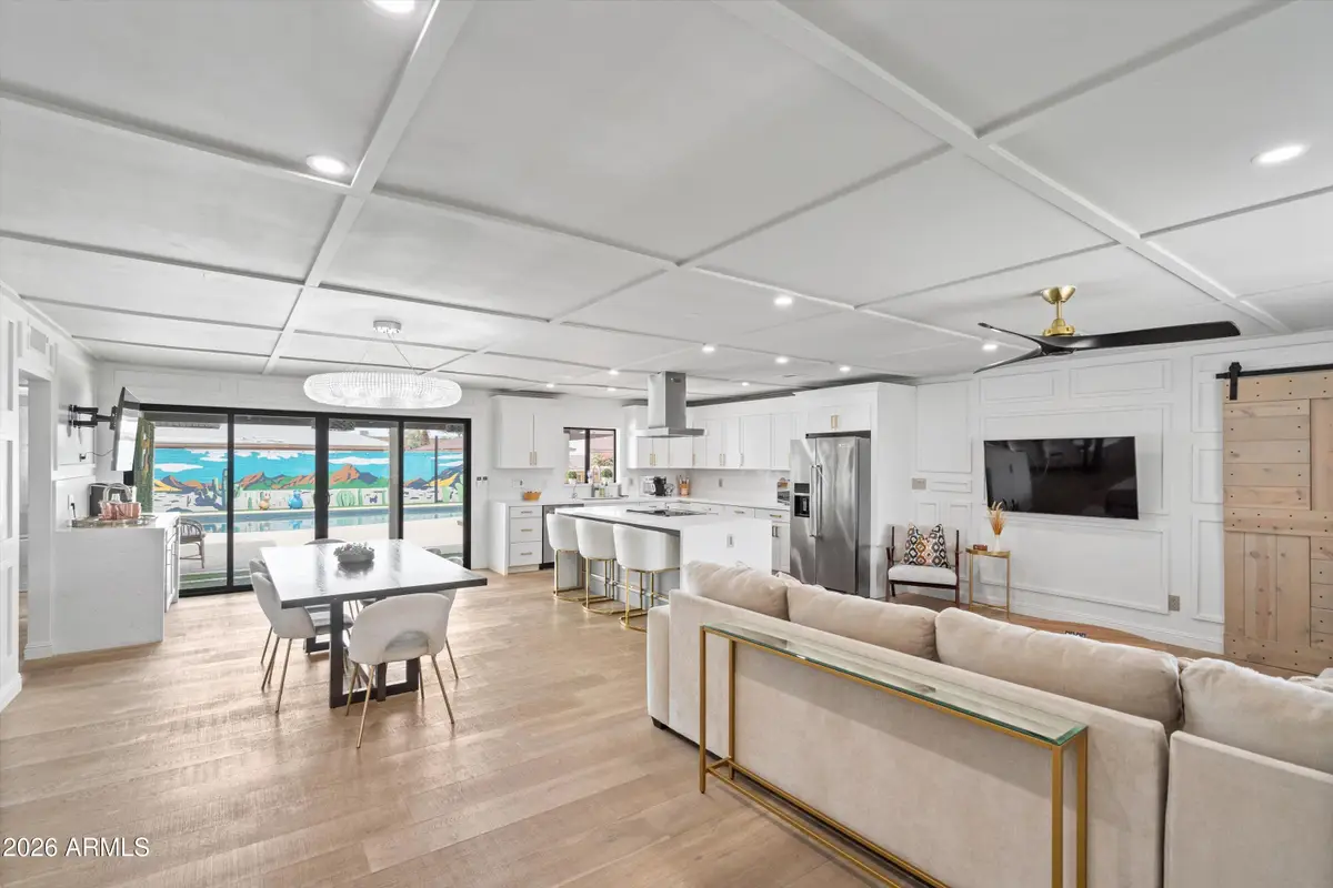 8214 E Northland Drive, Scottsdale, AZ 85251 - Image #1