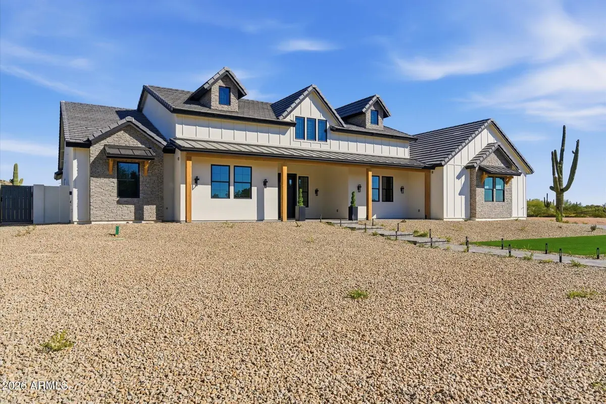 8042 E Palm Lane, Mesa, AZ 85207 - #1