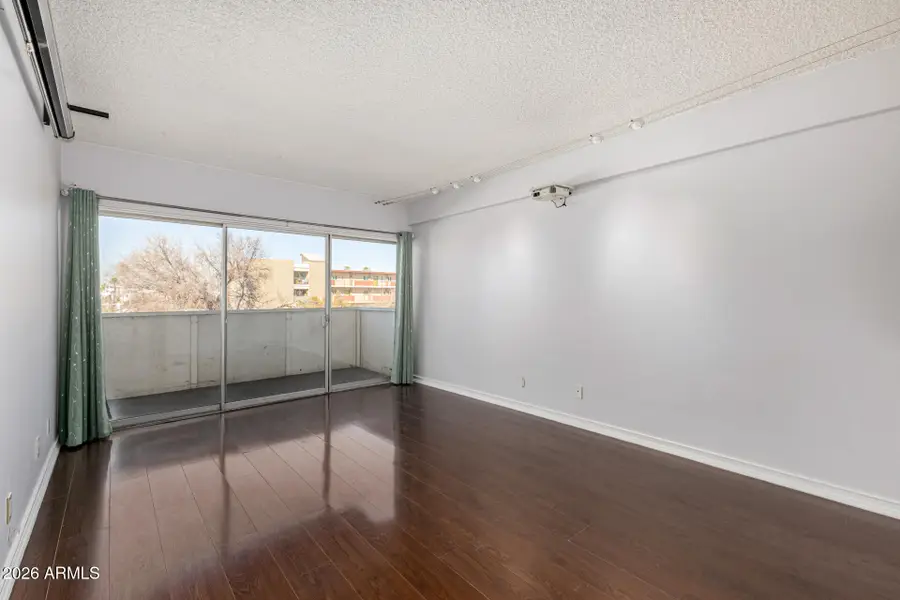 349 E Thomas Road #E407, Phoenix, AZ 85012 - Image #2