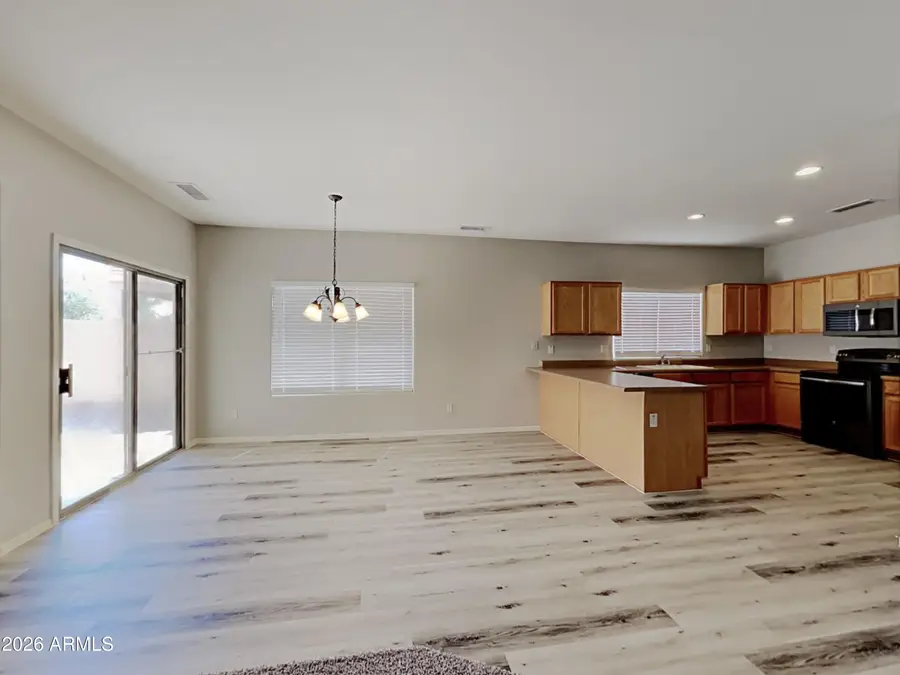 10114 E Kilarea Avenue, Mesa, AZ 85209 - Image #2