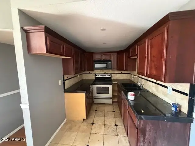 3645 N 69th Avenue #87, Phoenix, AZ 85033 - Image #3