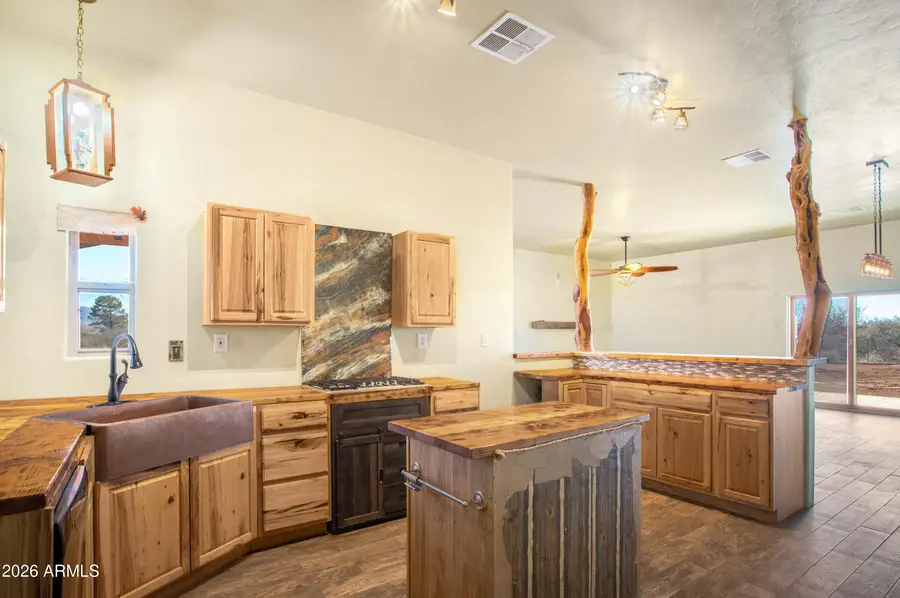 9292 E Chandler Lane, Hereford, AZ 85615 - Image #2