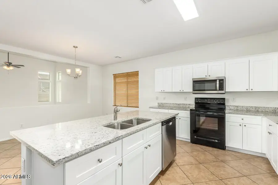 8223 W Florence Avenue, Phoenix, AZ 85043 - #3