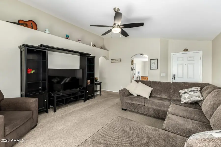 2207 E 39th Avenue, Apache Junction, AZ 85119 - #3