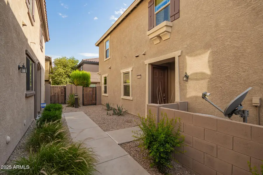 8119 W Lynwood Street, Phoenix, AZ 85043 - #2