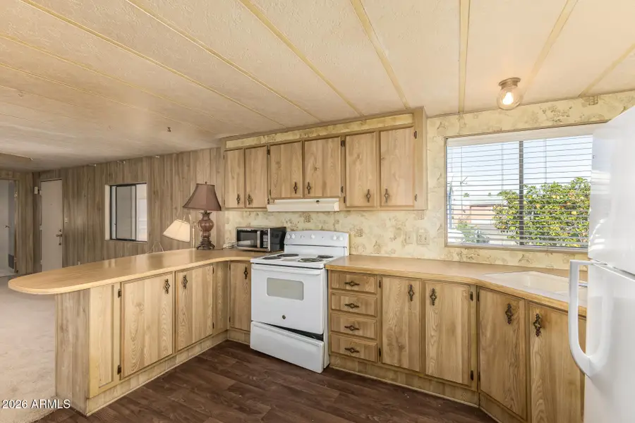 10955 N 79th Avenue #144, Peoria, AZ 85345 - Image #2