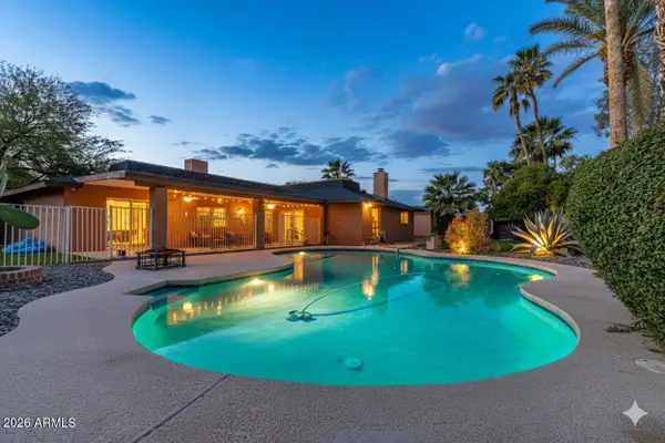 612 W Gleneagles Drive, Phoenix, AZ 85023