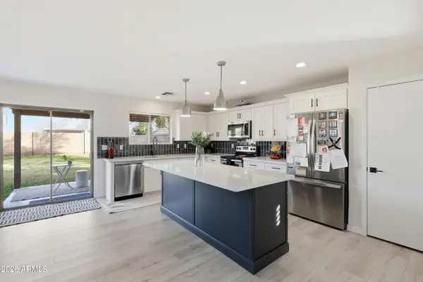 39539 N Dusty Drive, San Tan Valley, AZ 85140