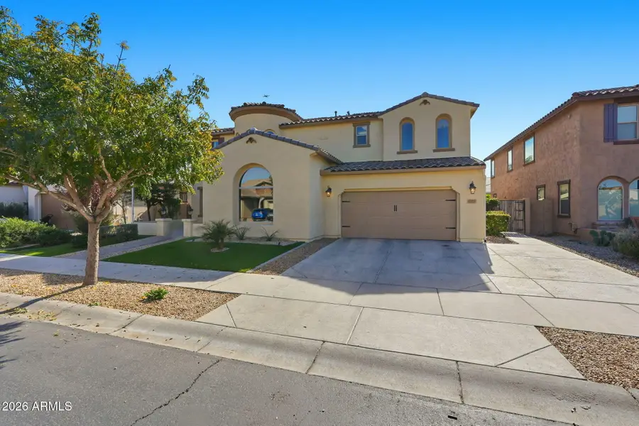 22933 E Silver Creek Lane, Queen Creek, AZ 85142 - Image #2
