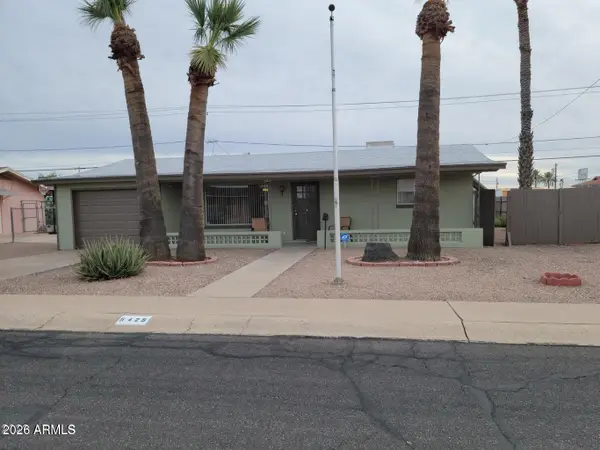 5425 E Akron Street, Mesa, AZ 85205