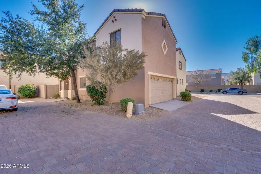 1332 E Dunbar Drive, Phoenix, AZ 85042 - Image #3