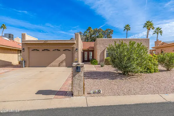 26241 S Lakemont Drive, Sun Lakes, AZ 85248