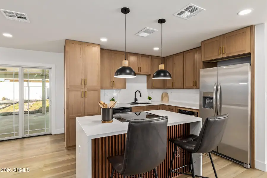 3640 W Hearn Road, Phoenix, AZ 85053 - #2