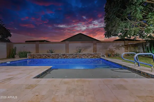 15869 W Mauna Loa Lane, Surprise, AZ 85379