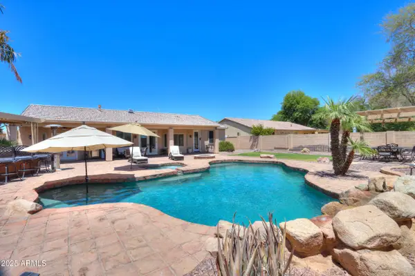 2041 E Palm Beach Drive, Chandler, AZ 85249