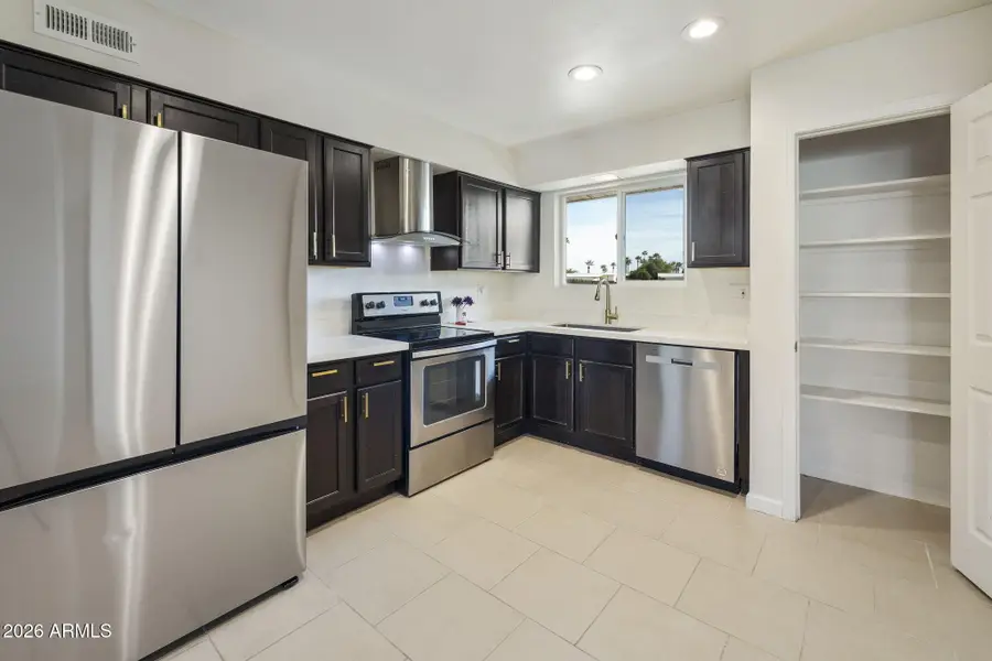 10037 N Balboa Drive, Sun City, AZ 85351 - Image #2