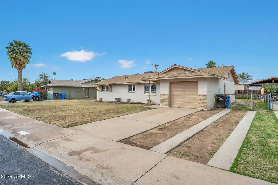 7742 W Fairmount Avenue, Phoenix, AZ 85033 - #3