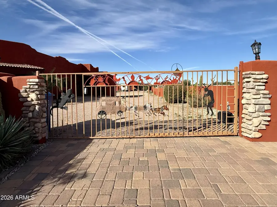 318 S Goldfield Road, Apache Junction, AZ 85119 - #3
