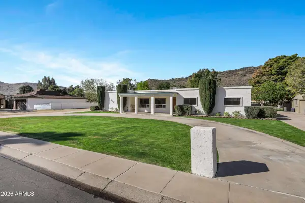 836 W Moon Valley Drive, Phoenix, AZ 85023