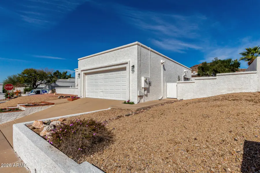 1302 E Rowlands Lane, Phoenix, AZ 85022 - #3