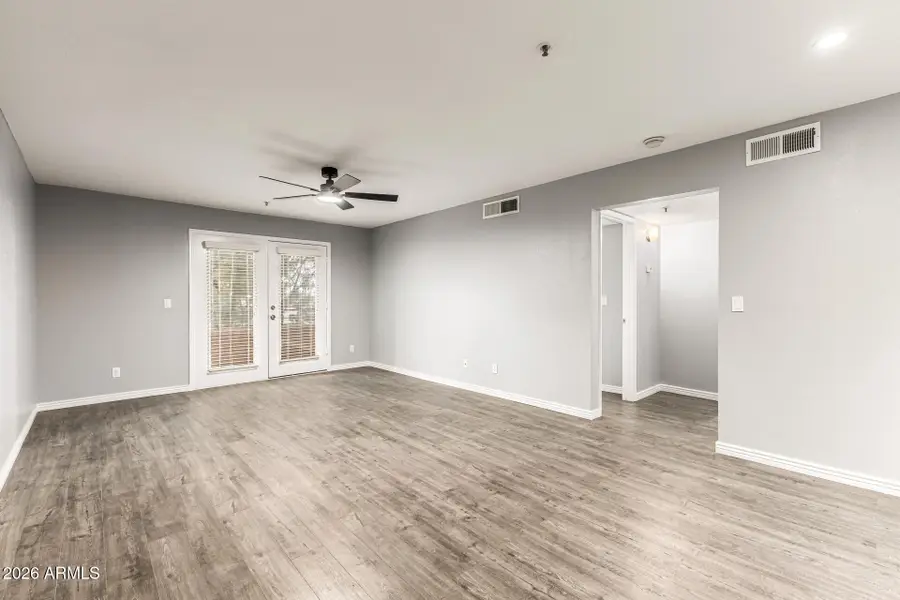 4704 E Paradise Village Parkway #211, Phoenix, AZ 85032 - #3