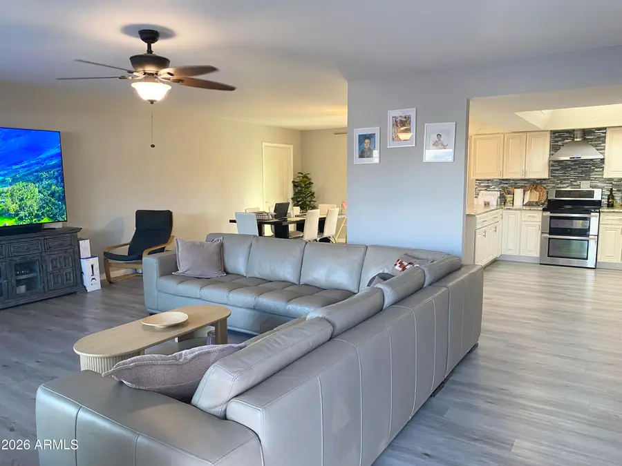 3727 W Banff Lane, Phoenix, AZ 85053 - #2