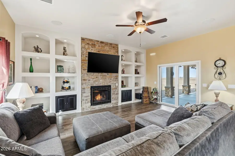 6233 E Molly Drive, Hereford, AZ 85615 - #3