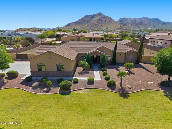 5643 W Rock Court, San Tan Valley, AZ 85144