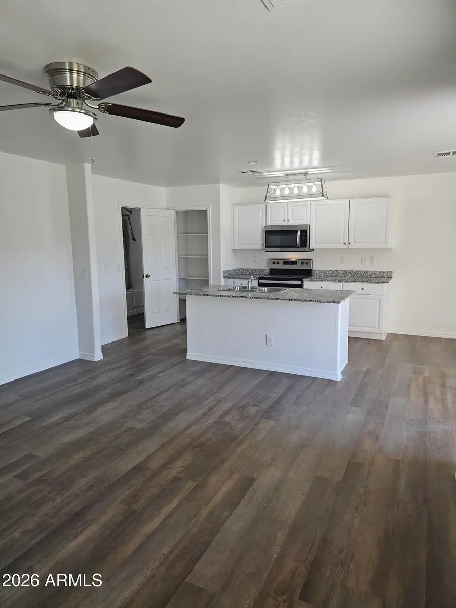 65 Cottonwood Lane, Wickenburg, AZ 85390 - #3