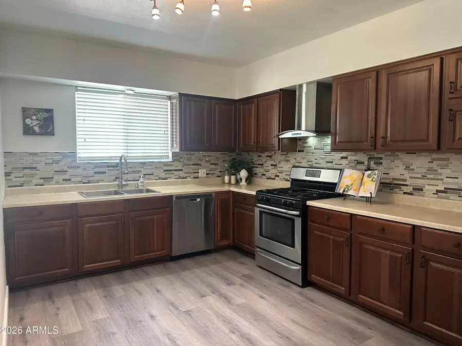 1111 E Turney Avenue #18, Phoenix, AZ 85014 - #3