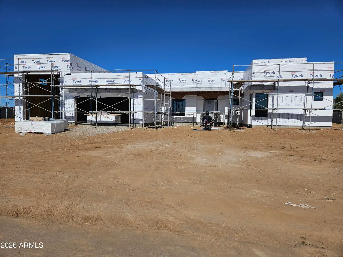 1880 E Creek Canyon Road, Phoenix, AZ 85086 - Image #1