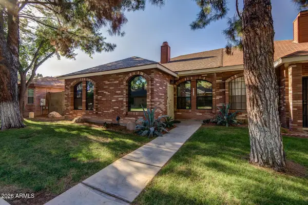 830 E Bruce Avenue, Gilbert, AZ 85234