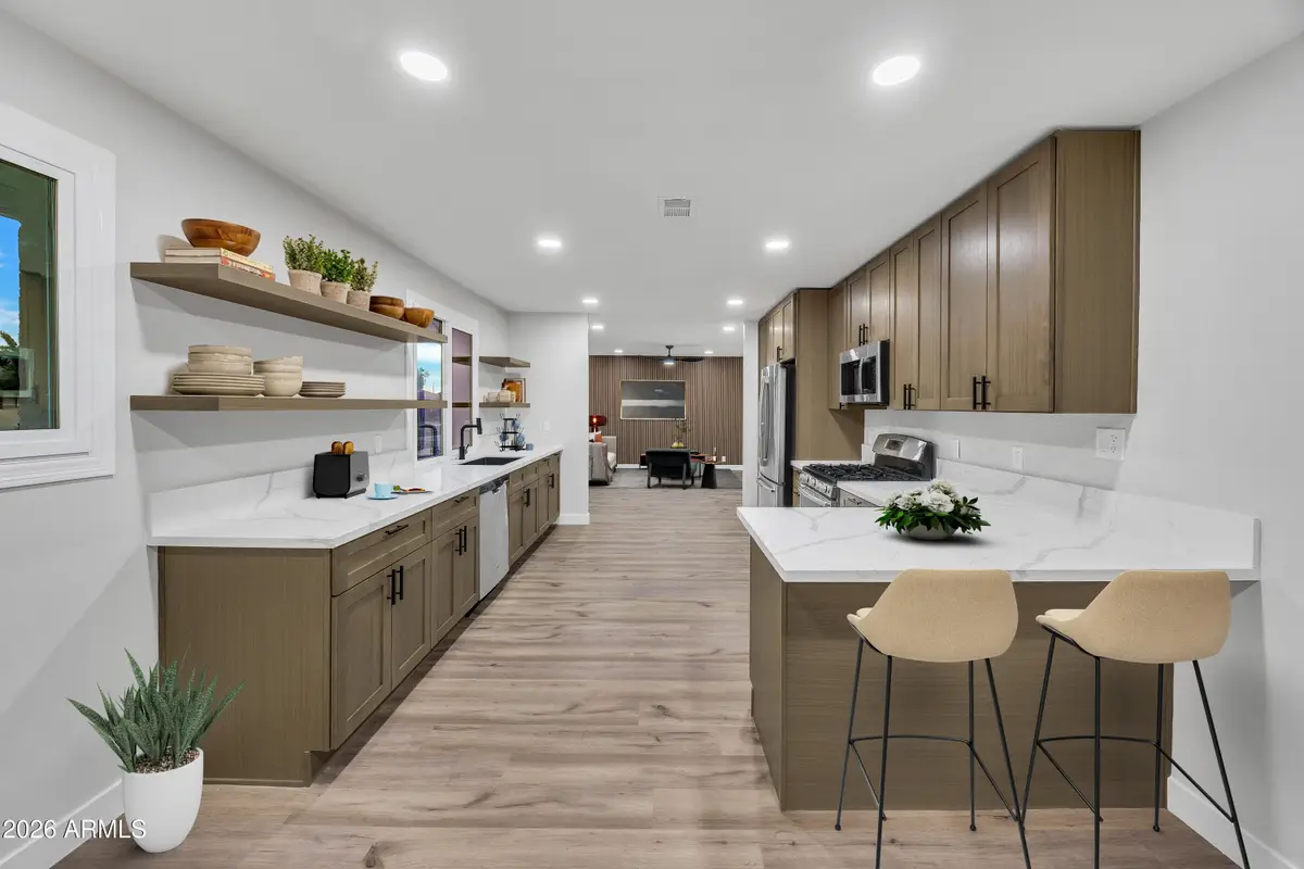 2218 W Poinsettia Drive, Phoenix, AZ 85029 - #1