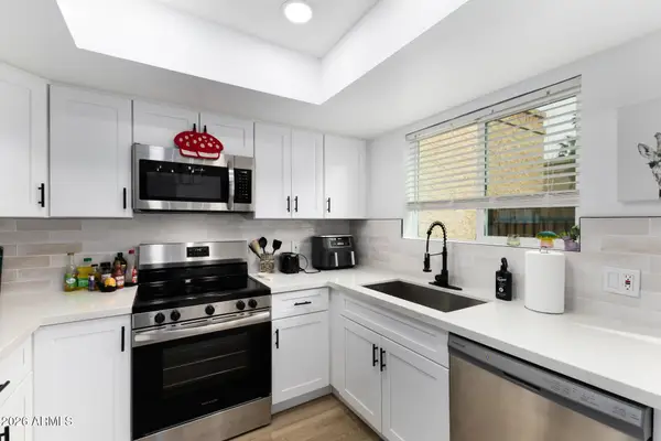 10411 N 11th Avenue #27, Phoenix, AZ 85021