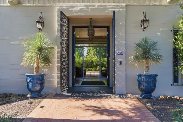 5652 N Scottsdale Road, Paradise Valley, AZ 85253