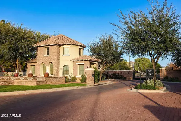 1711 E Chelsea Lane, Gilbert, AZ 85295