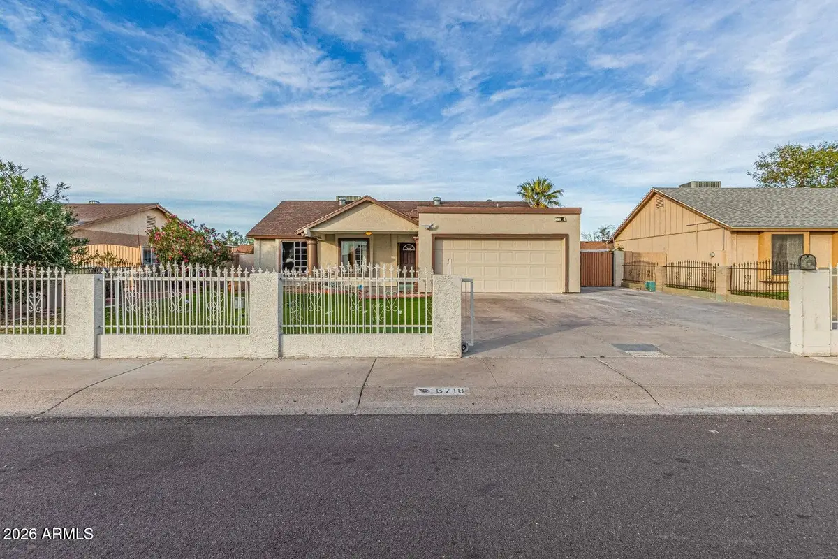 6718 W Catalina Drive, Phoenix, AZ 85033 - #1